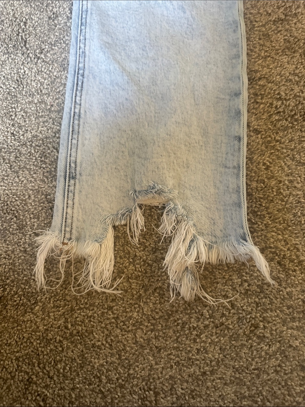 Light Wash Women's Distressed Hem Jeans - Picture 3 of 6